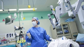 Robotic urology surgery equipment