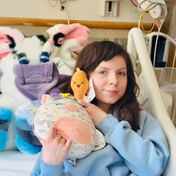 Gabby underwent a complex surgical procedure called left renal vein transposition.