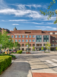 Exterior of Bryn Mawr Hospital