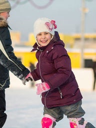 Children iceskating