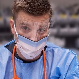 hospital employee wearing PPE